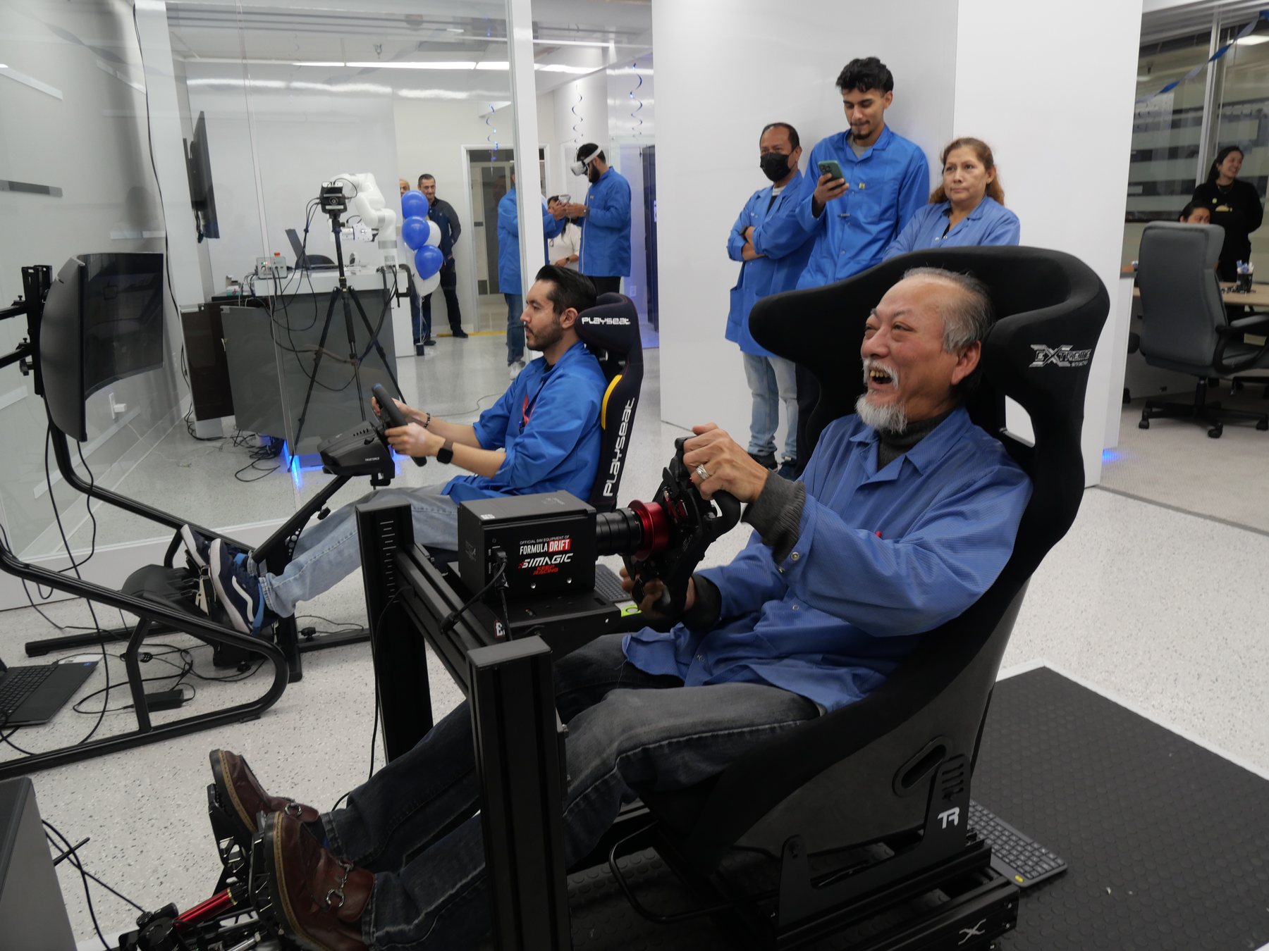 Racing-sim demo for low-latency networking
